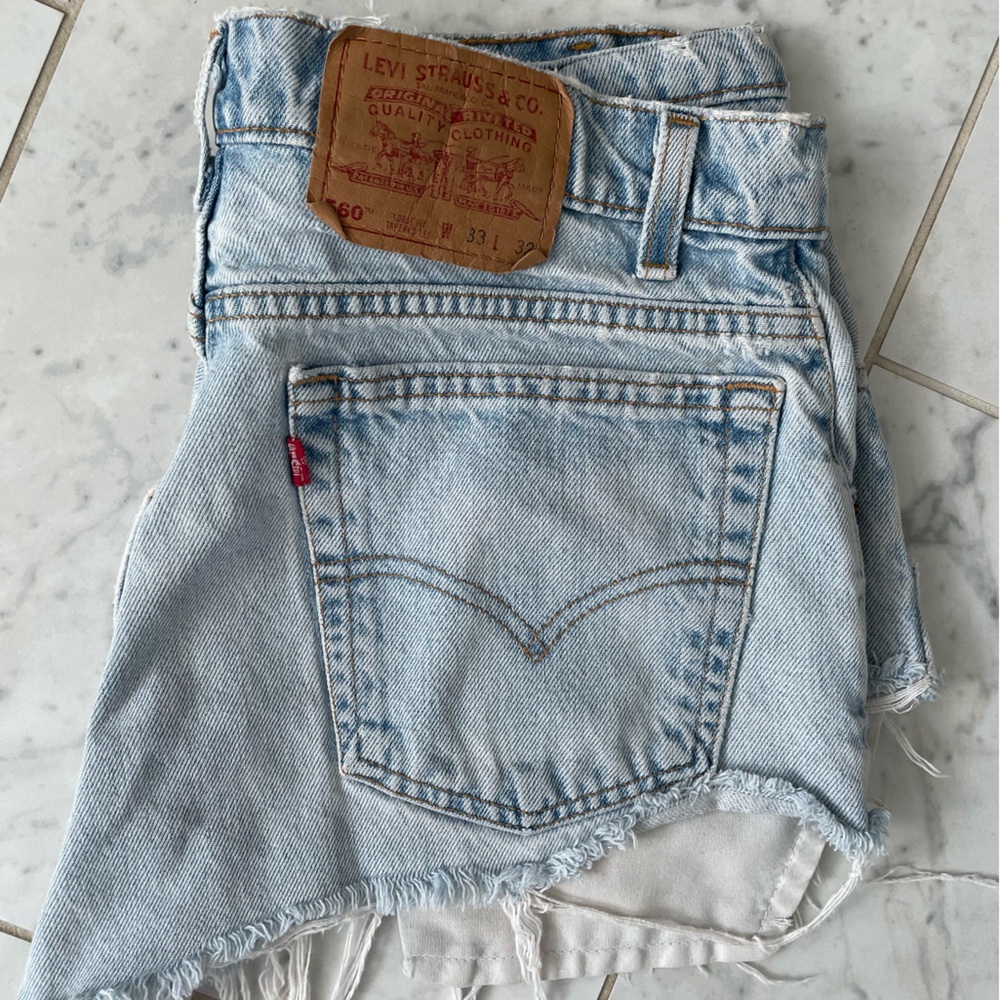 Levi’s Reclaimed Vintage Mid-low Rise Cutoff Short- Size 33